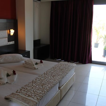 La Caretta Hotell Alykanas  Exteriör bild