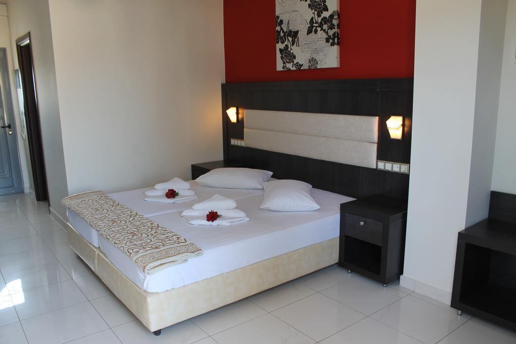 La Caretta Hotell Alykanas  Rum bild
