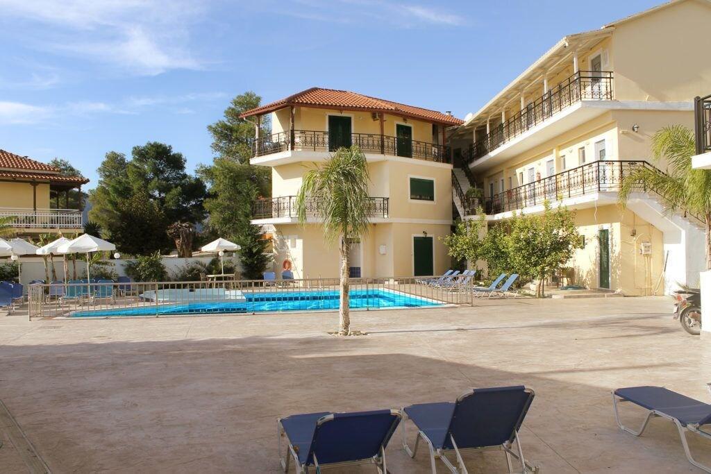 La Caretta Hotell Alykanas  Exteriör bild
