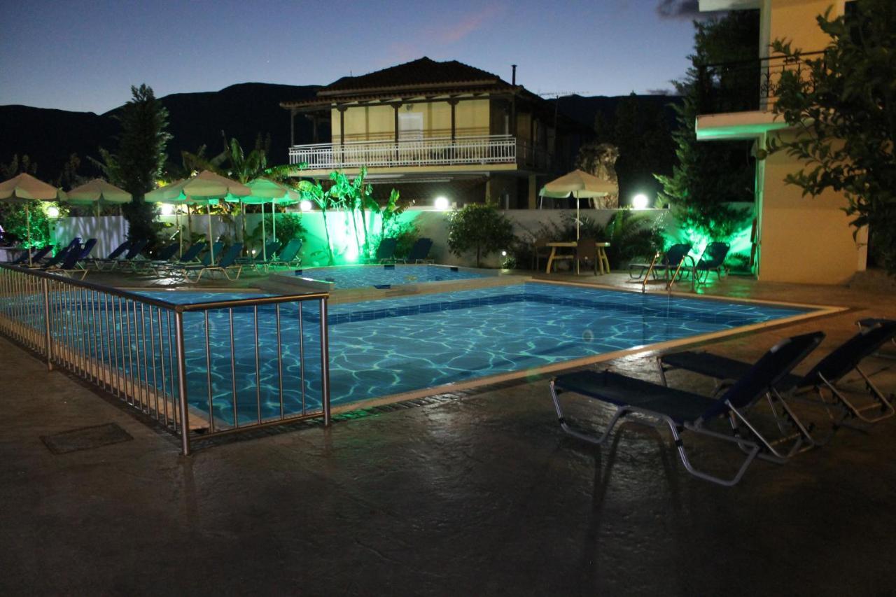 La Caretta Hotell Alykanas  Exteriör bild