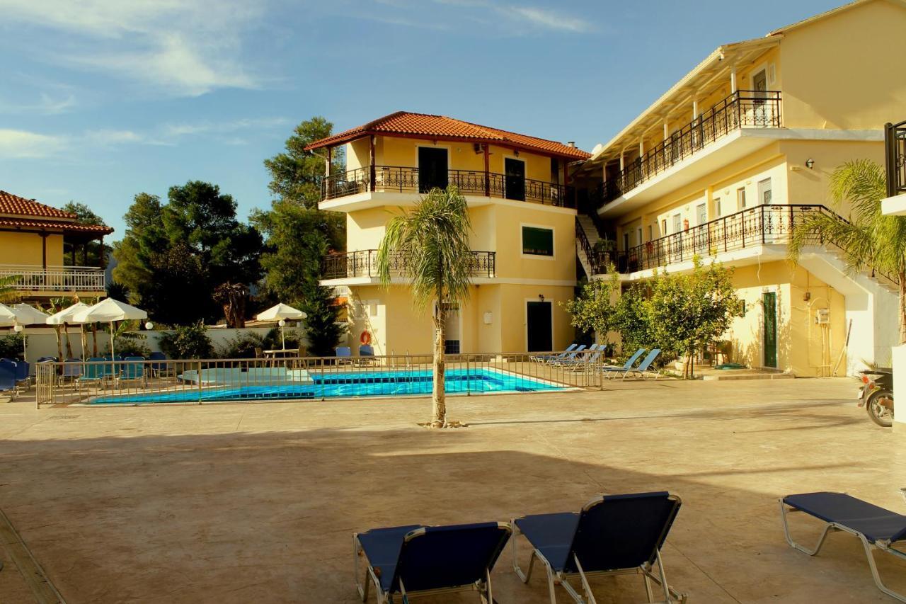 La Caretta Hotell Alykanas  Exteriör bild